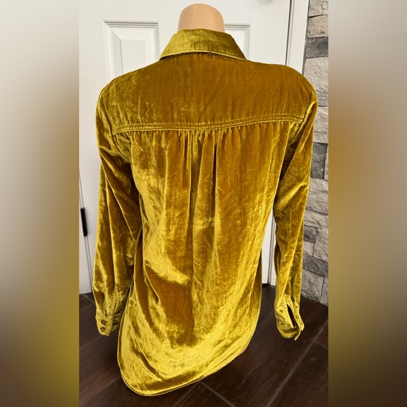 Anthropologie Maeve Karina Velvet Button Down Shirt in Gold Size 0 OB1057701 - Picture 4 of 16